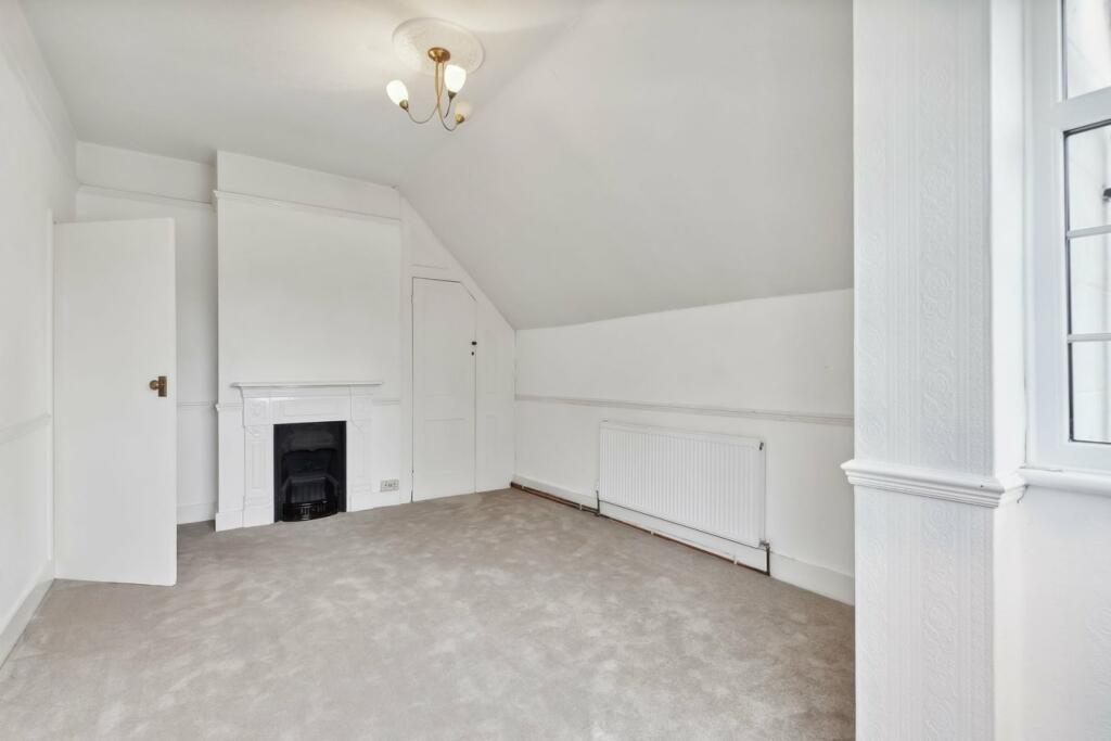 Additional image 19 of Town End, Caterham, CR3