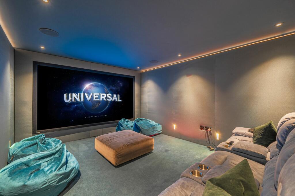 Additional image 15 of Dome Hill, Caterham, CR3