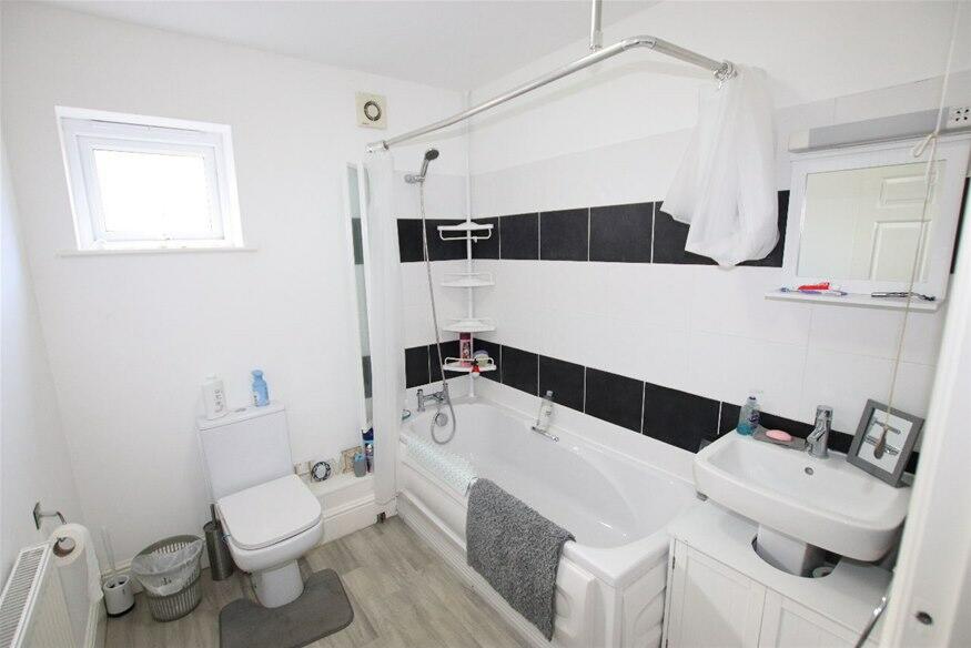 Additional image 7 of Vista Road, Clacton on Sea, CO15