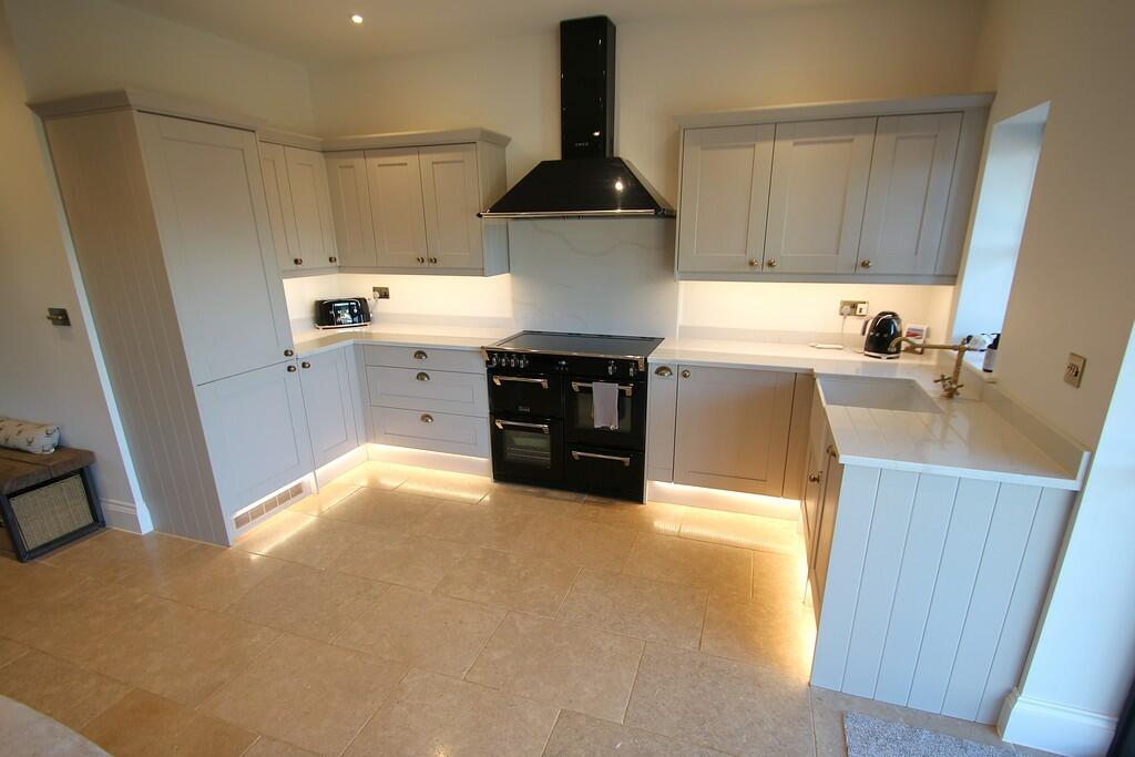 Additional image 30 of Layer Breton Hill, Layer Breton