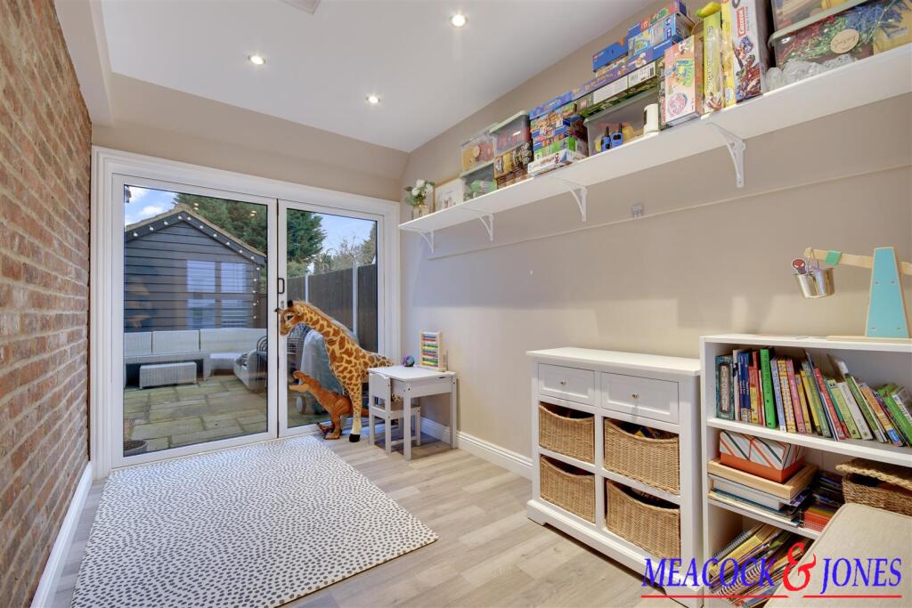 Additional image 13 of Tye Common Road, Billericay