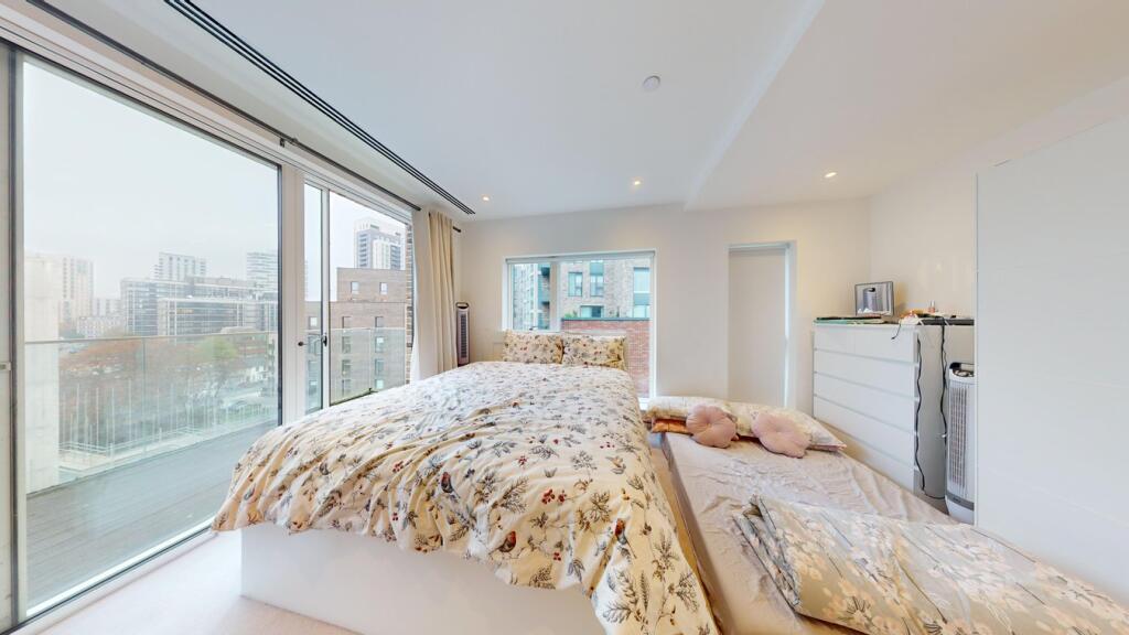 Additional image 12 of Cherry Orchard Road, Croydon, CR0