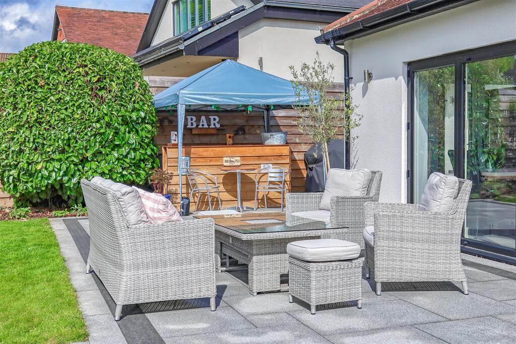 Additional image 29 of Newmans Drive, Hutton Burses