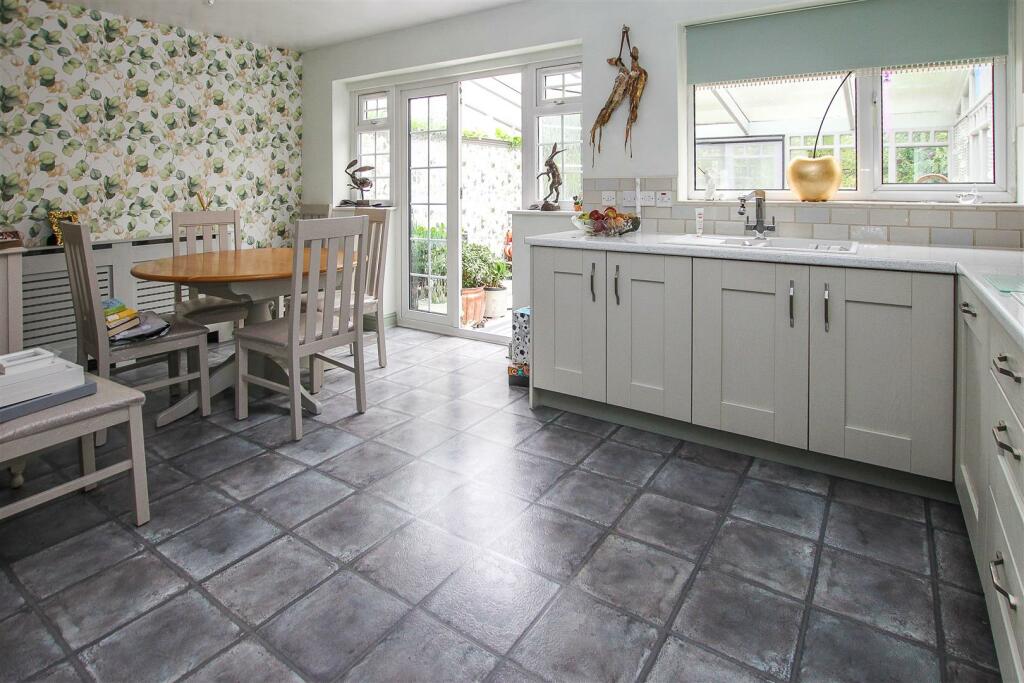 Additional image 7 of Chelmsford Road, Shenfield, Brentwood