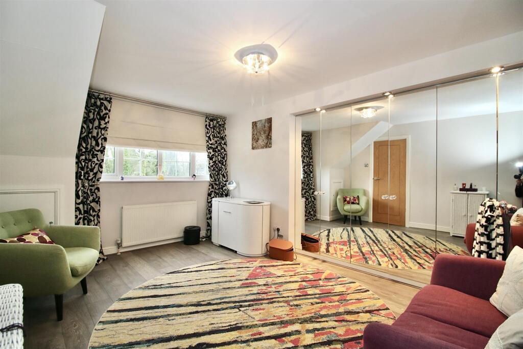 Additional image 16 of Park Lane, Ramsden Heath, Billericay