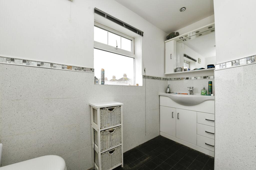 Additional image 7 of Warescot Road, Brentwood, Essex, CM15