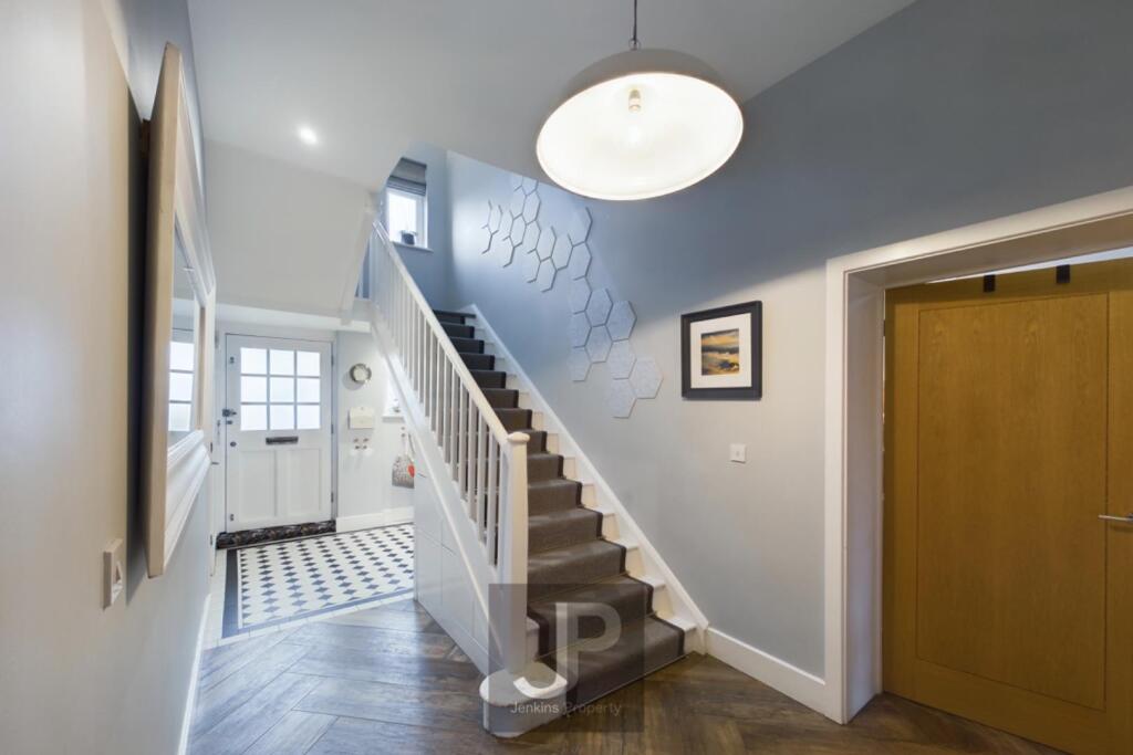 Additional image 15 of Kensington Way, Brentwood