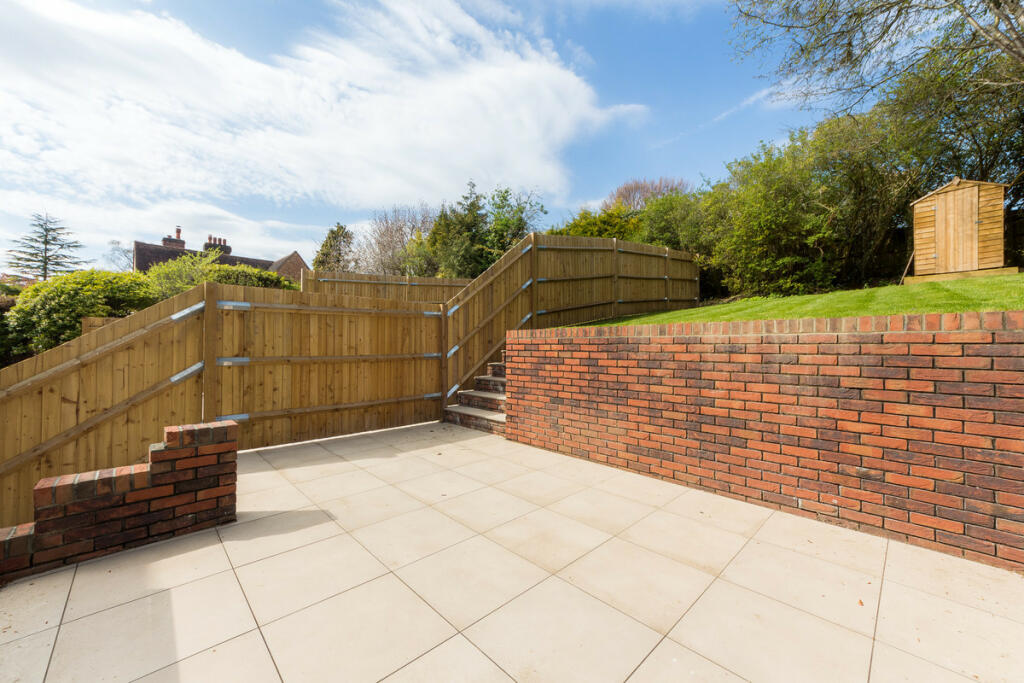 Additional image 19 of Briton Hill, South Croydon, CR2