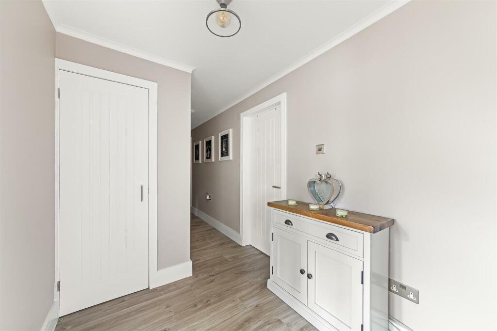 Additional image 3 of Goodenough Way, Coulsdon