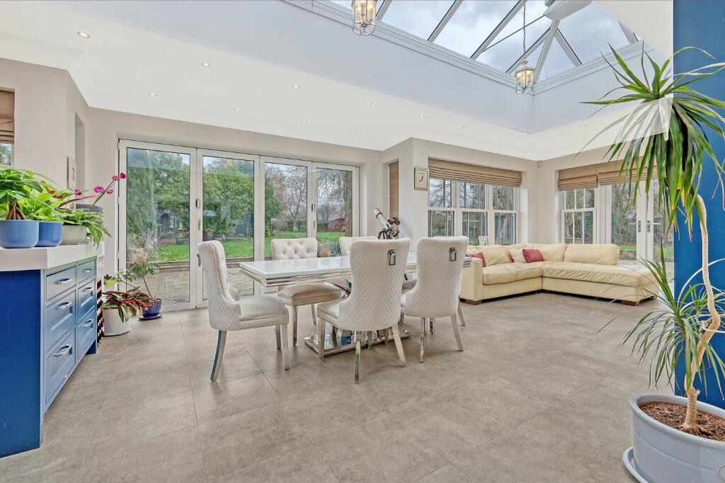Additional image 3 of Park Lane, Ramsden Heath, Billericay, Essex