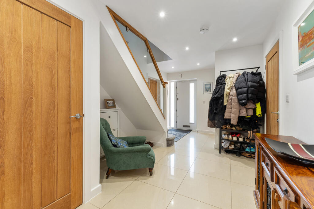 Additional image 11 of St. Johns Crescent, Stansted, CM24