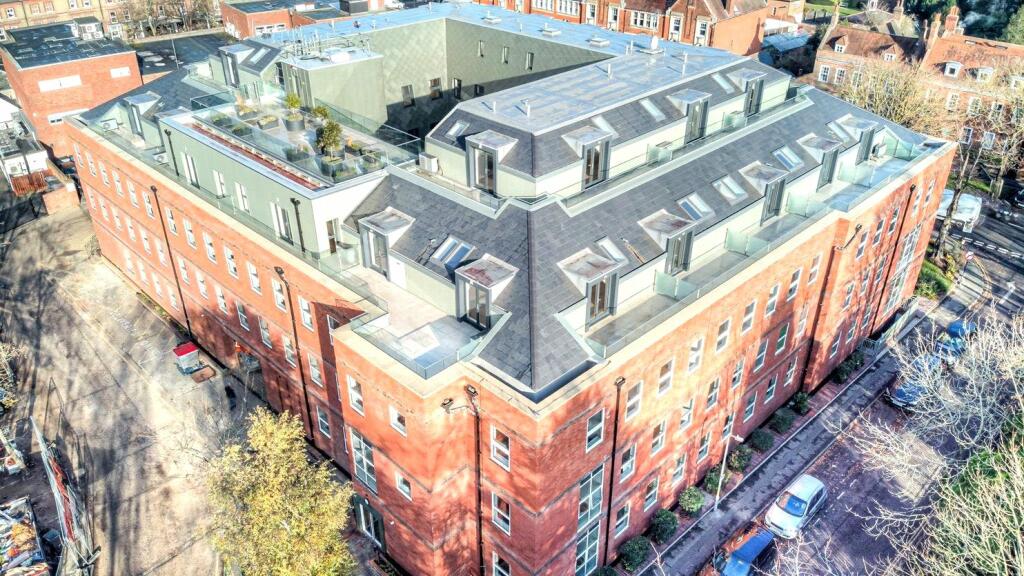 Additional image 12 of Ingrave House, 8 Ingrave Road, CM15