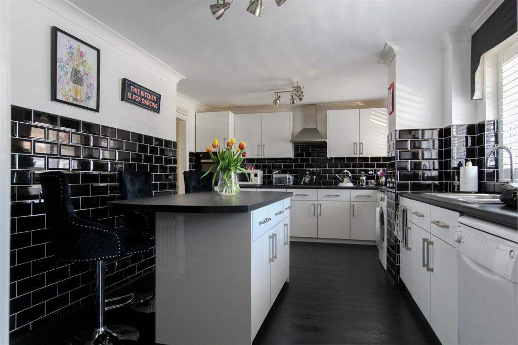 Additional image 6 of West Ley, Burnham-On-Crouch