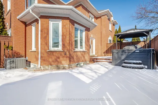 Additional image 36 of 60 Clover Bloom Rd