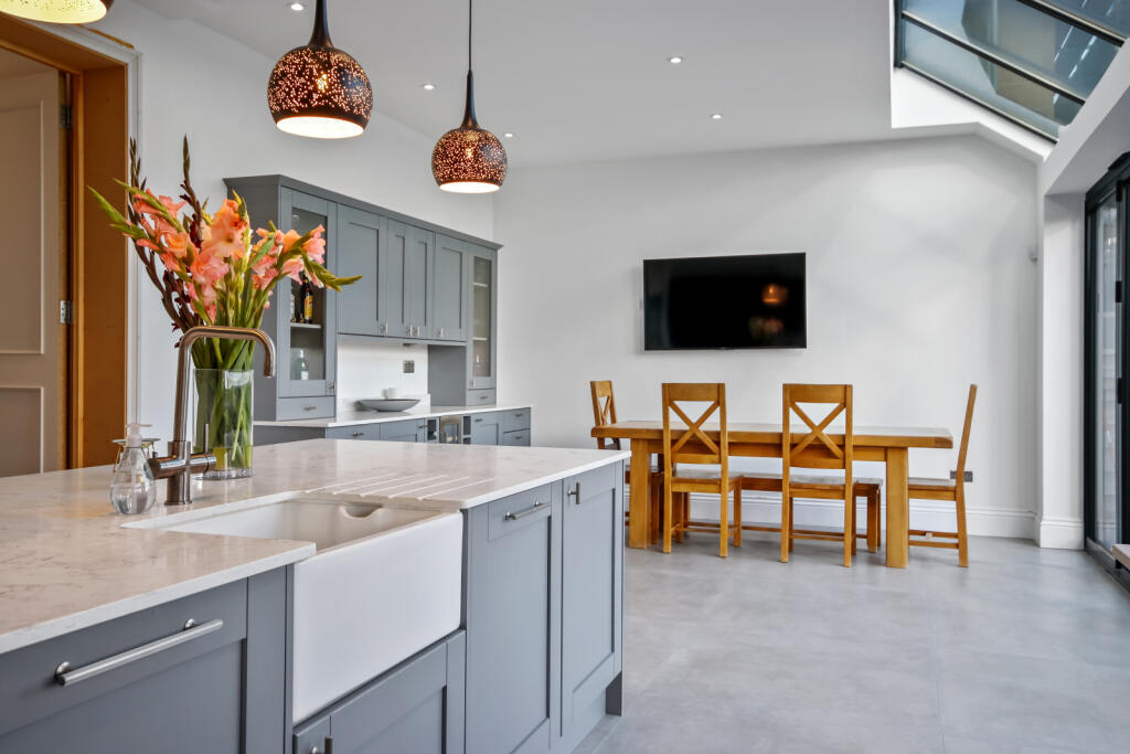 Additional image 6 of London Road, Brentwood, CM14