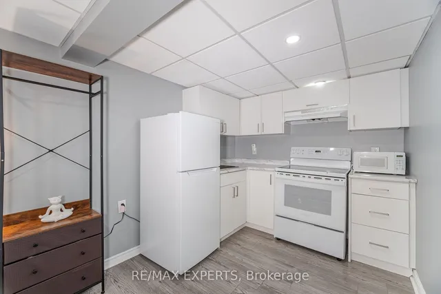 Additional image 33 of 9 Grand River Crt