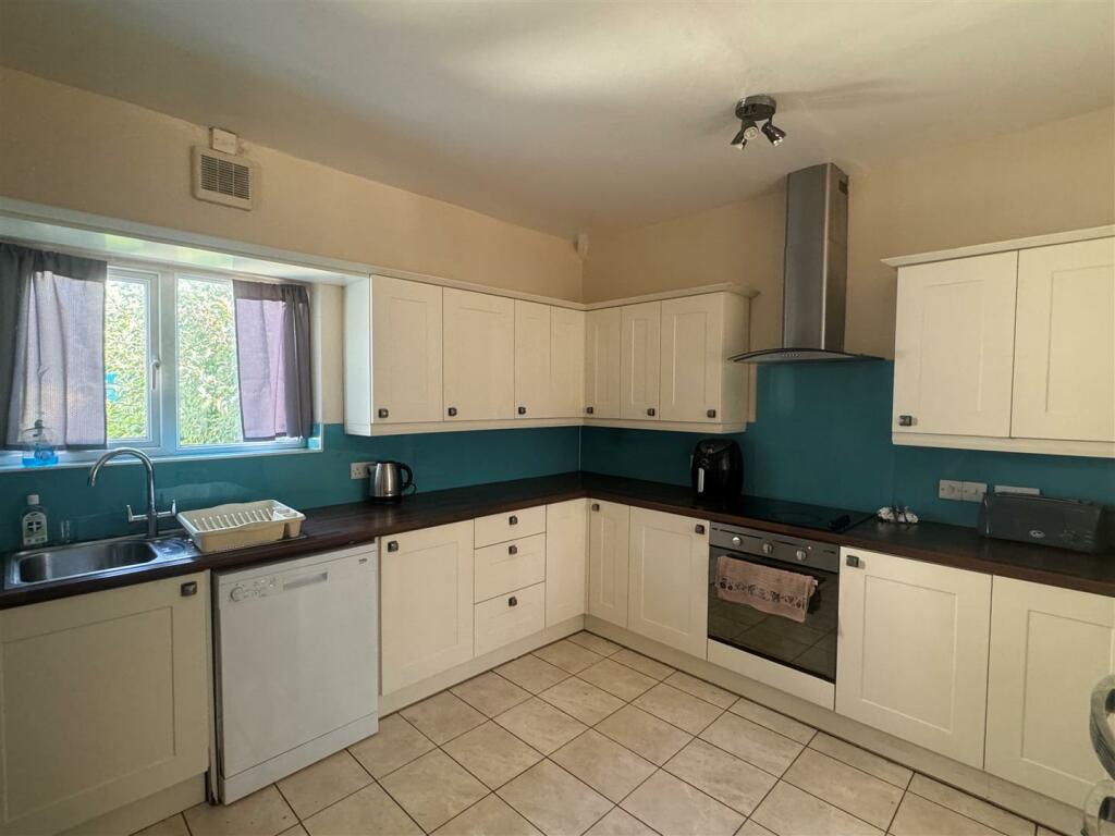 Additional image 13 of St. Asaph Road, Lloc