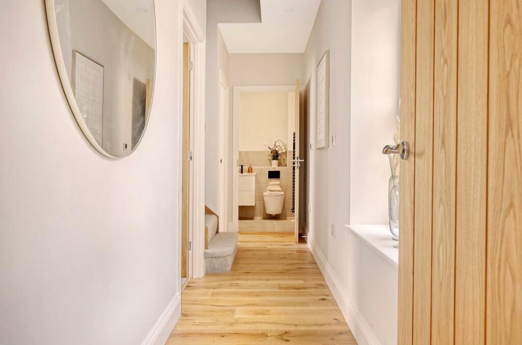 Additional image 5 of Brizes Park, Kelvedon Hatch