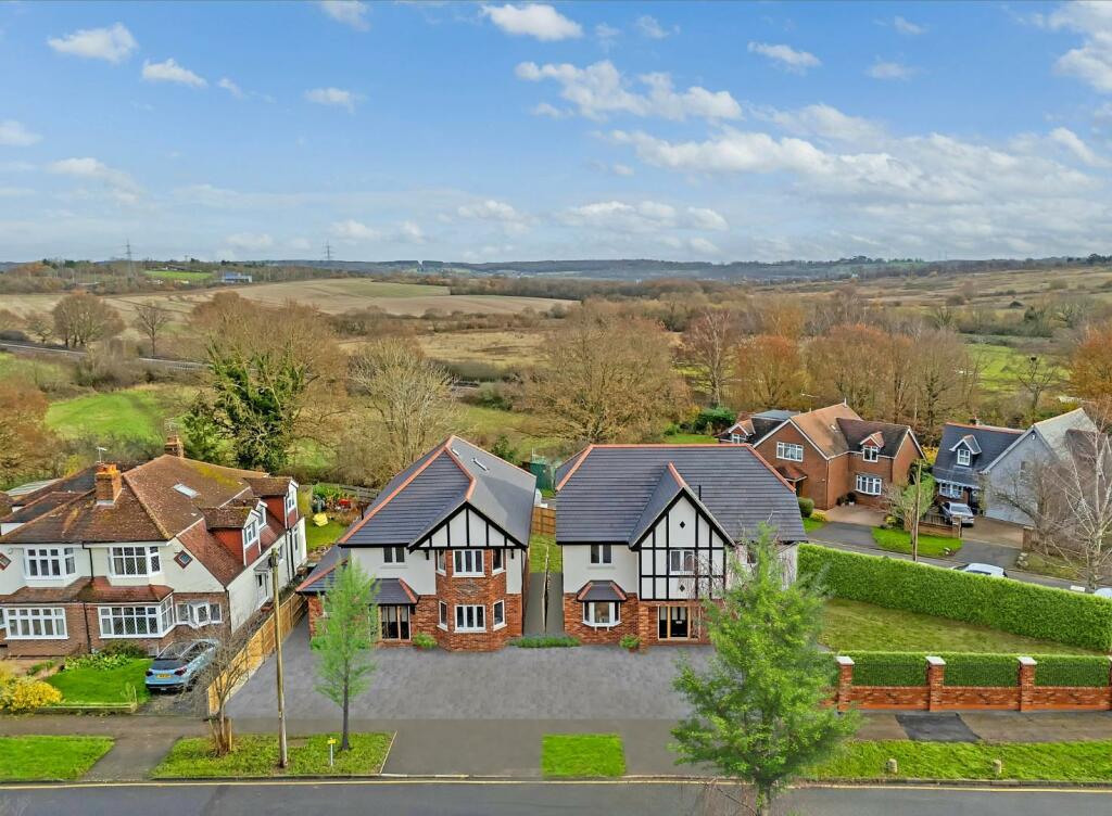 Additional image 3 of Dukes Avenue, Theydon Bois