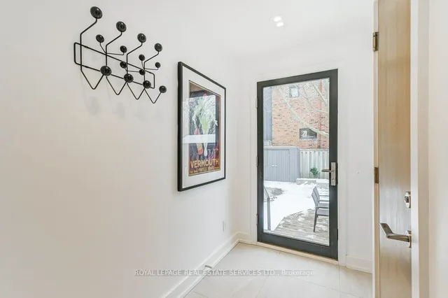 Additional image 19 of 96 Pinewood Ave