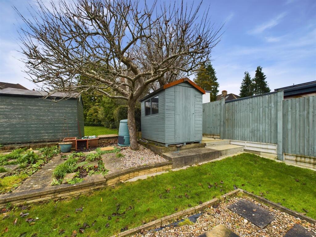 Additional image 20 of Alexander Road, Coulsdon