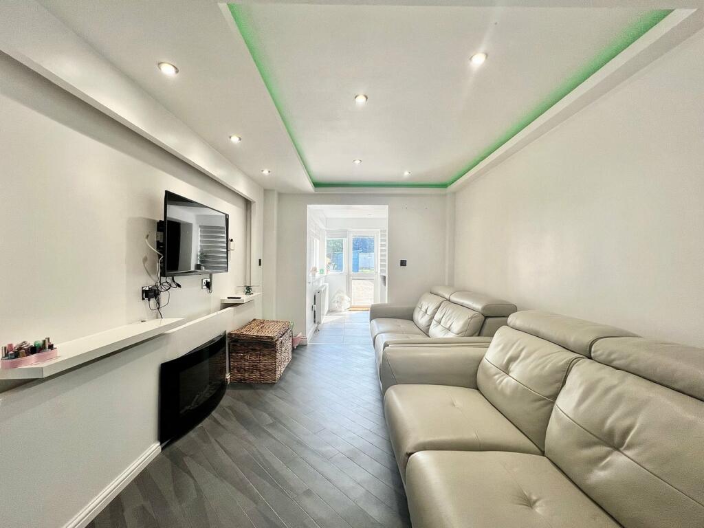 Additional image 5 of Ipswich Road, Colchester, CO4