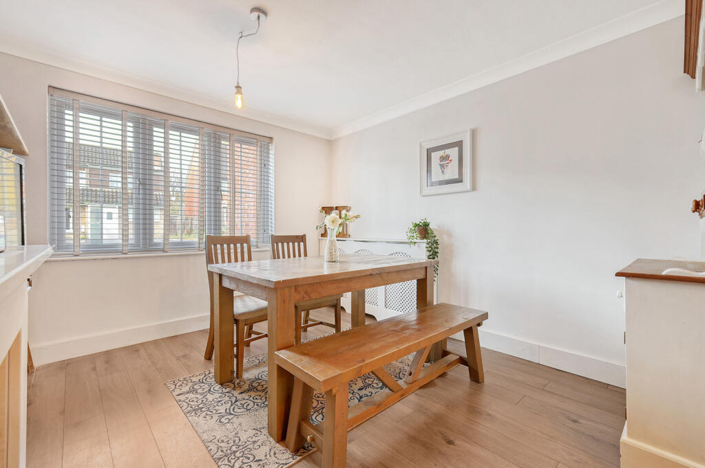 Additional image 5 of Park Lane, Ramsden Heath, CM11