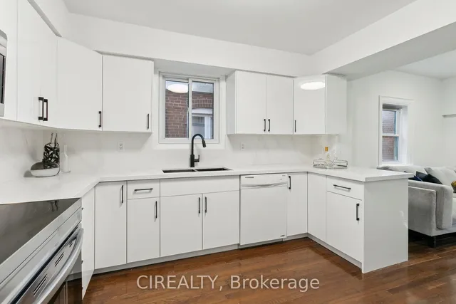 Additional image 14 of 17 Wendover Rd