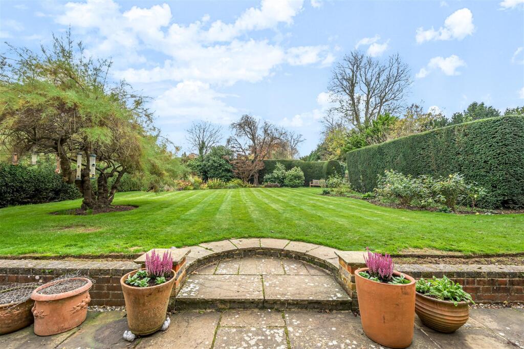 Additional image 39 of How Lane, Chipstead