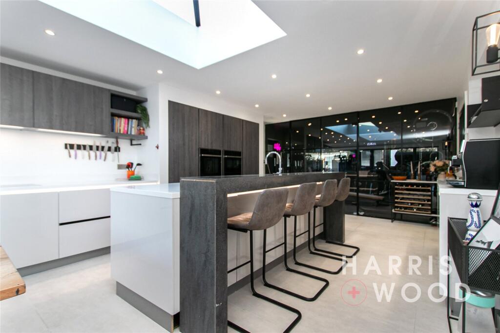 Additional image 15 of Dumont Avenue, St. Osyth, Clacton-on-Sea, Essex, CO16