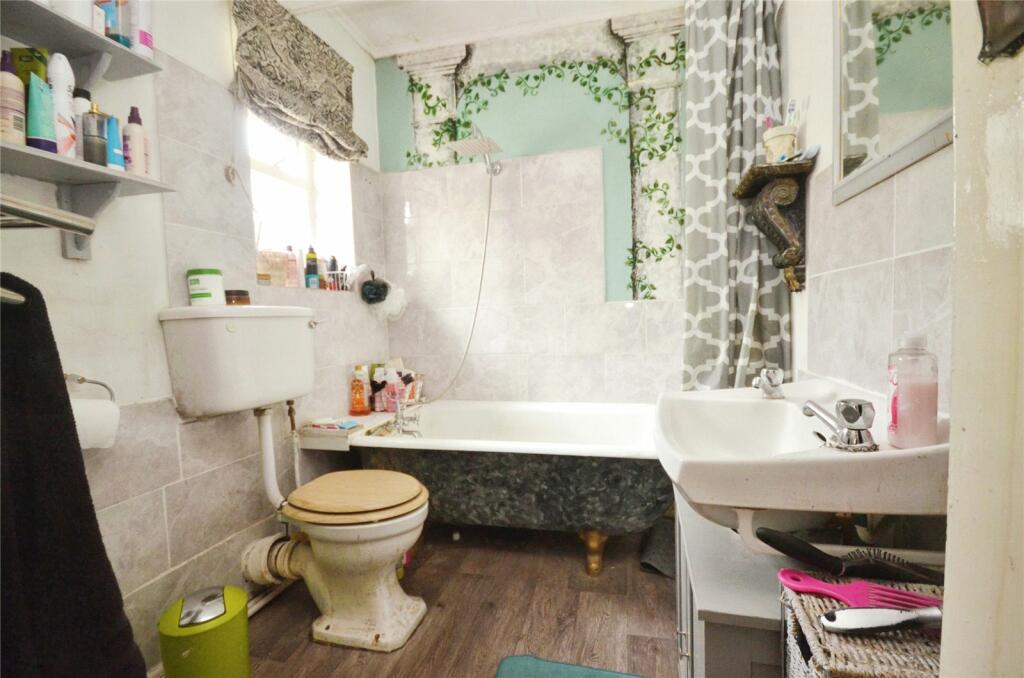 Additional image 13 of Bayard Avenue, Brightlingsea, Essex, CO7