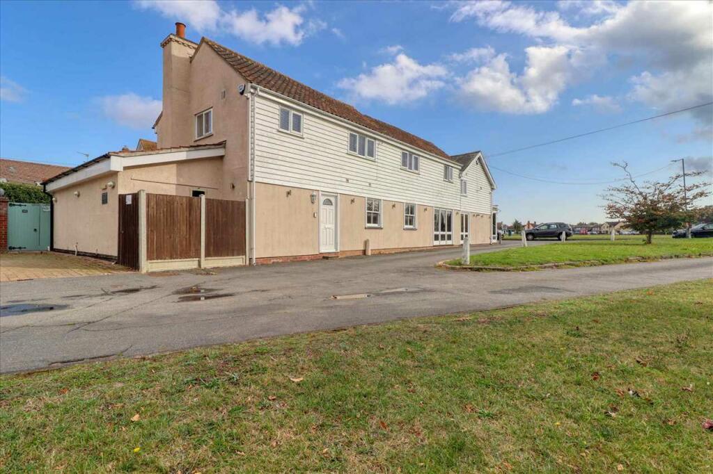 Additional image 12 of Willows, The Green, Great Bentley