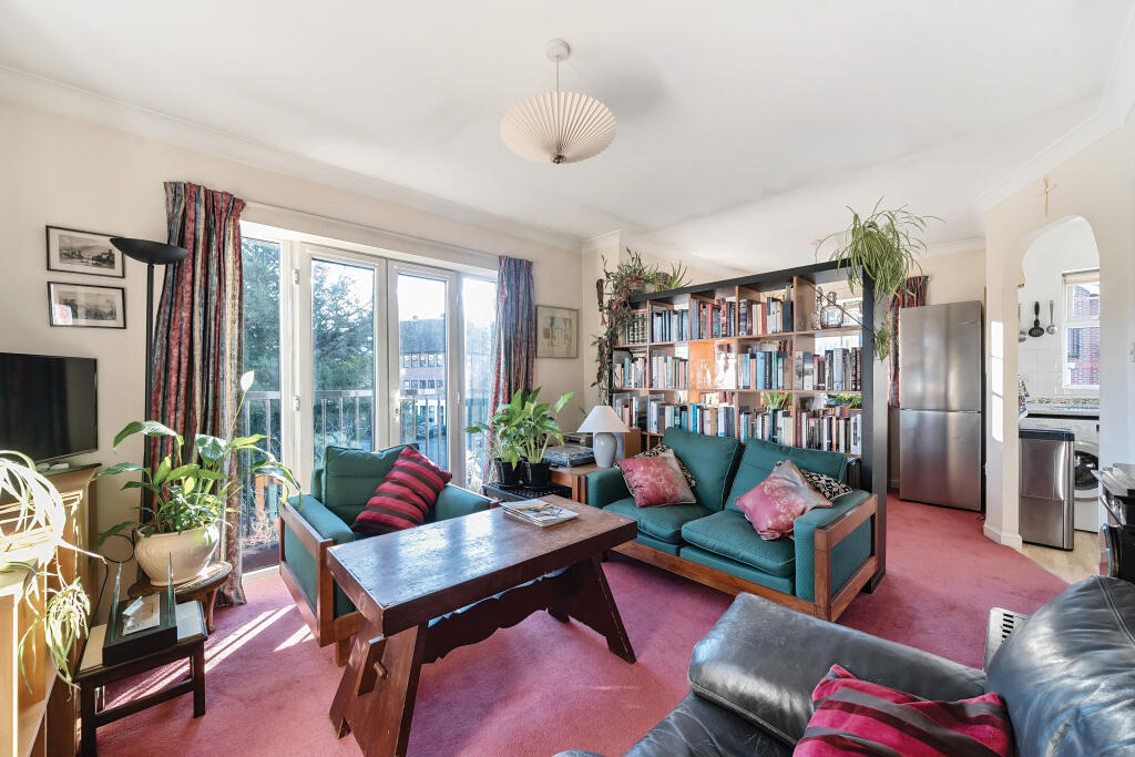 Additional image 12 of Eothen Close, CATERHAM, CR3