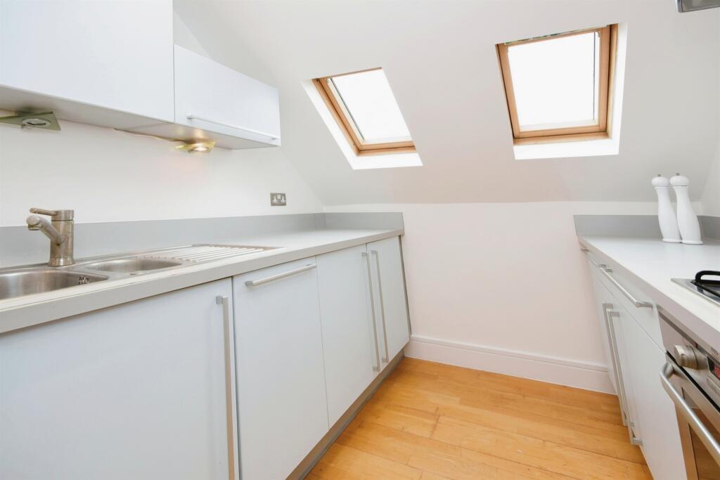 Additional image 7 of Priests Lane, Brentwood