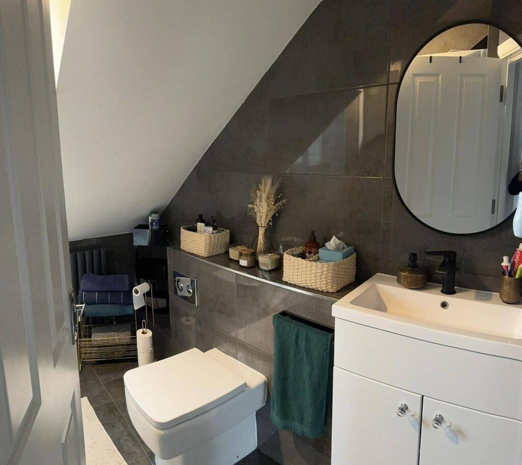 Additional image 3 of Taffy's How, Mitcham, CR4