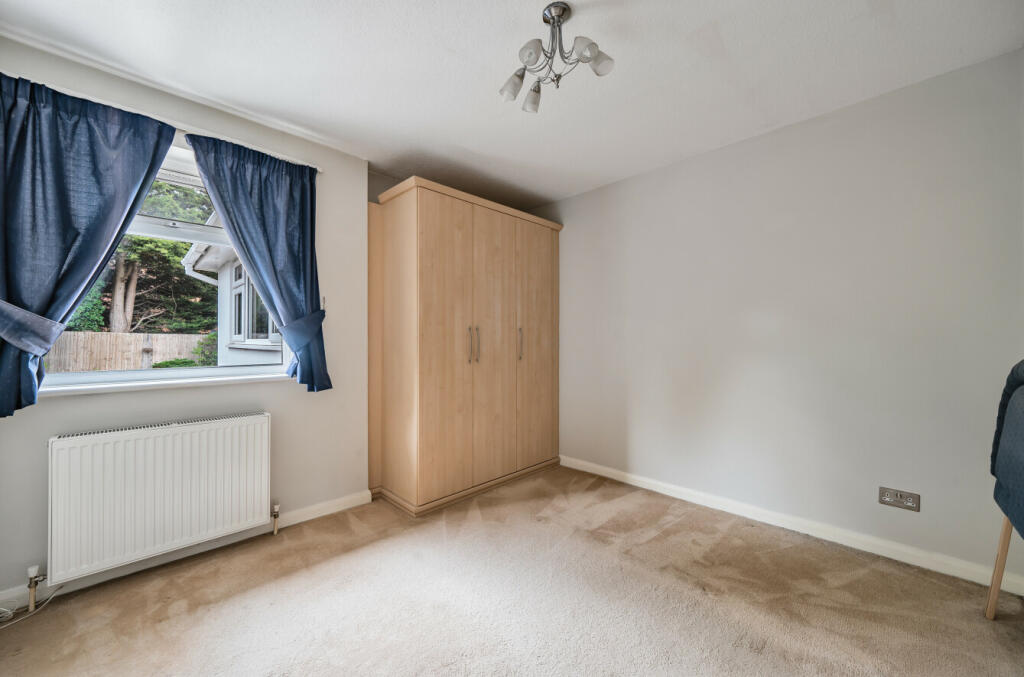 Additional image 11 of Woodbury Close, Croydon