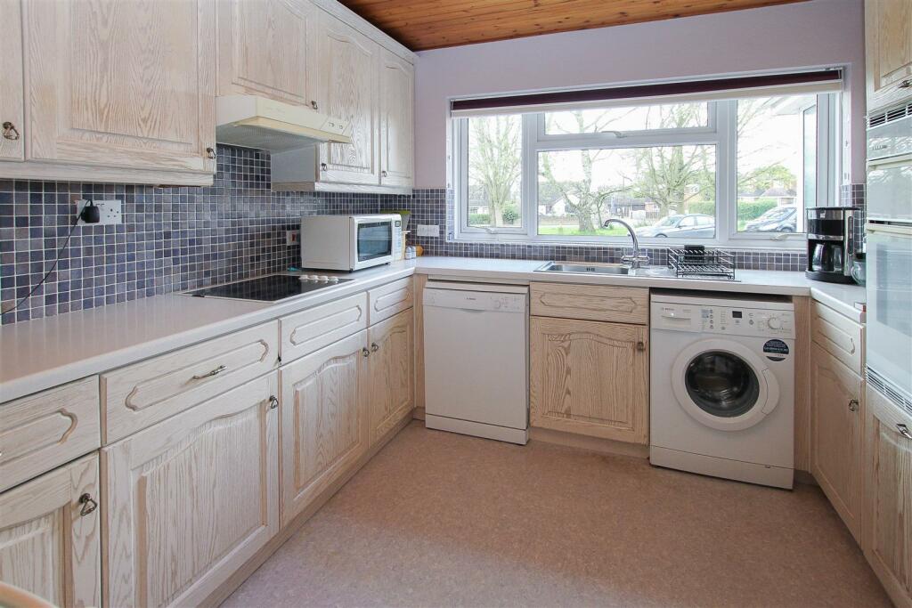 Additional image 28 of Kiln Field, Hook End, Brentwood