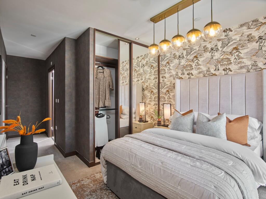 Additional image 4 of Brentwood Central, Western Road, Brentwood