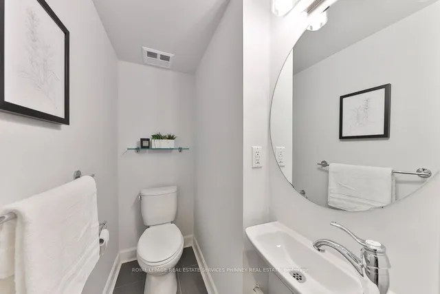 Additional image 11 of 50 East Liberty St Unit 1127