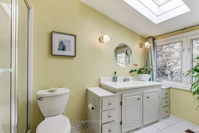 Additional image 26 of 8 Duggan Ave