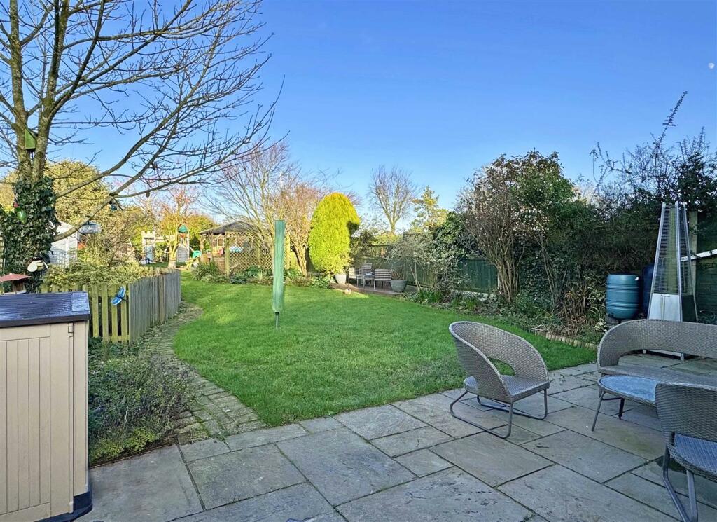 Additional image 28 of Ranks Green, Fairstead, Chelmsford