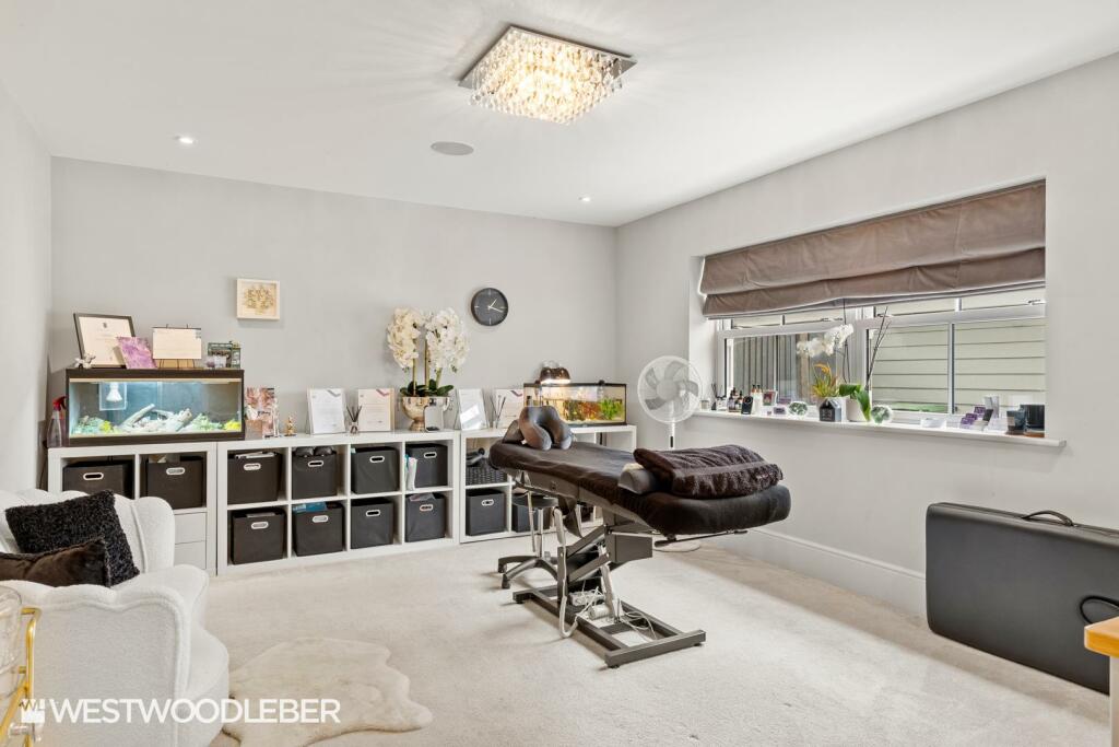 Additional image 21 of Epping Green, Epping