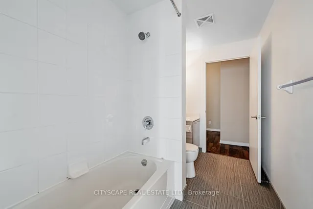 Additional image 15 of 20 Joe Shuster Way Unit 1402