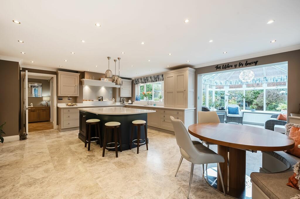 Additional image 6 of Hillbury Close, Warlingham, CR6