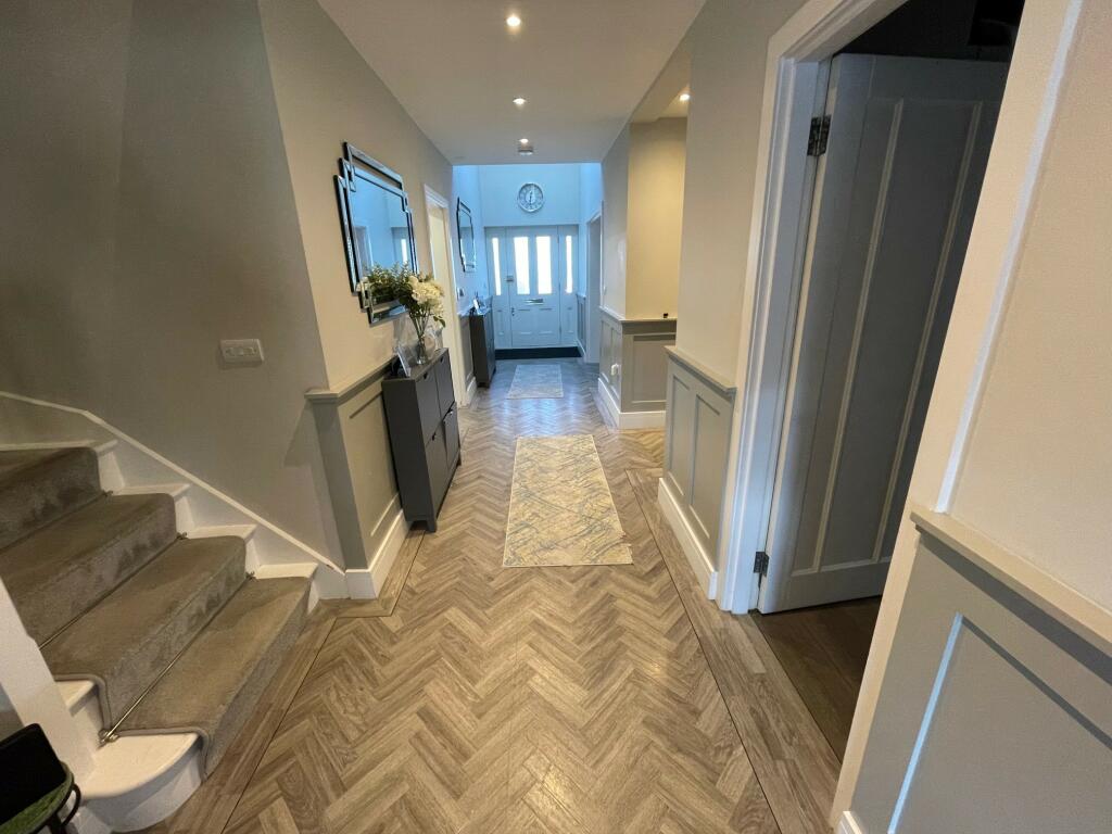 Additional image 4 of Oakview, Mill Lane, Hook End, Brentwood, Essex CM15 0PP