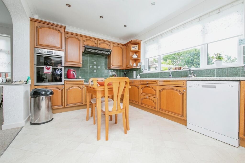 Additional image 5 of Bedford Road, Holland-On-Sea, Clacton-On-Sea