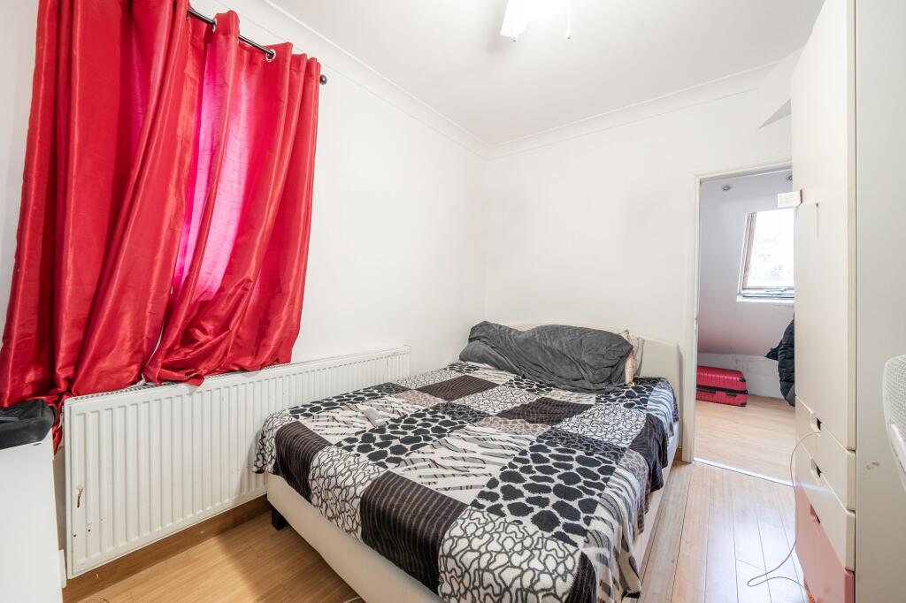 Additional image 8 of Milton Road, Caterham, CR3