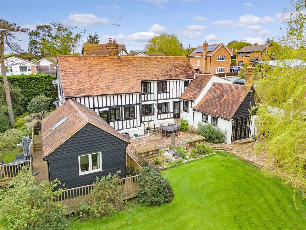 Additional image 31 of East Hanningfield Road, Rettendon Common, CM3