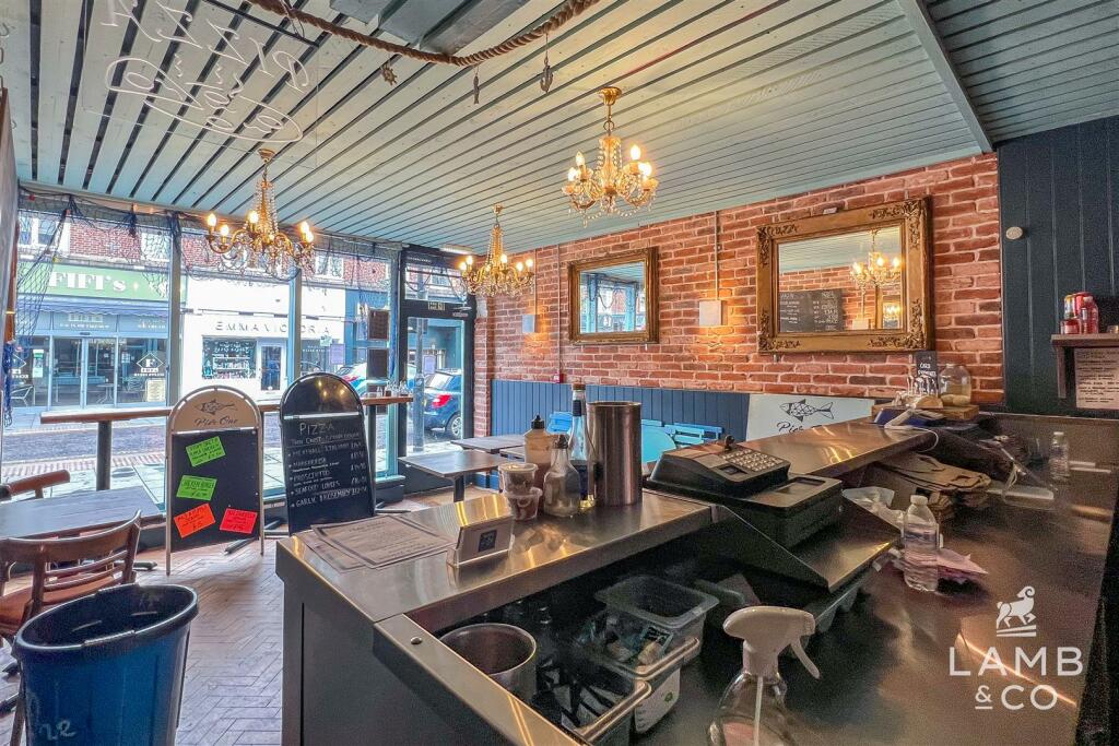 Additional image 5 of Connaught Avenue, Frinton-On-Sea