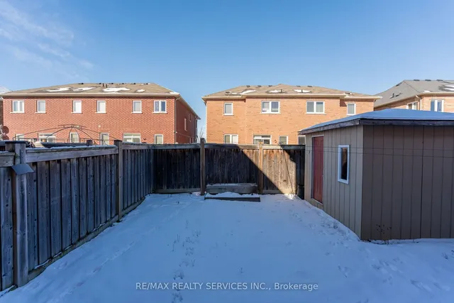 Additional image 39 of 112 Amaranth Cres